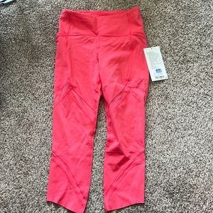 Lululemon On Pace Crop NWT